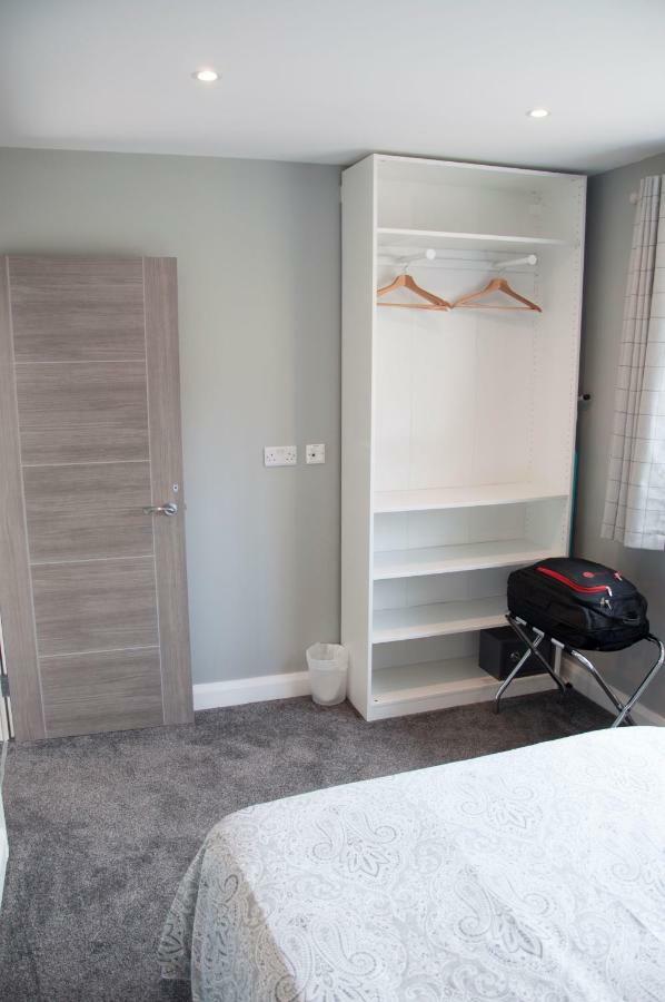 The Square Guest Apartment Stewartstown Esterno foto